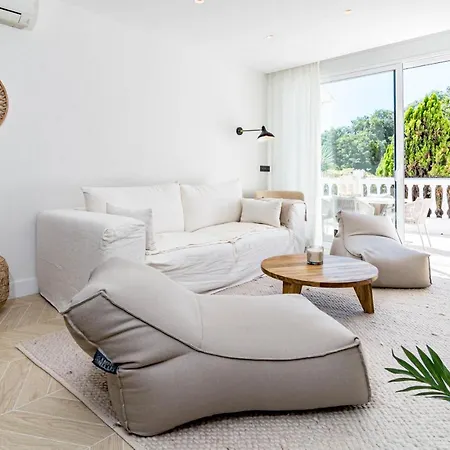 Fully Renovated Scandinavian Style 2 Bed In The Heart Of Puerto Banus Holiday home Marbella