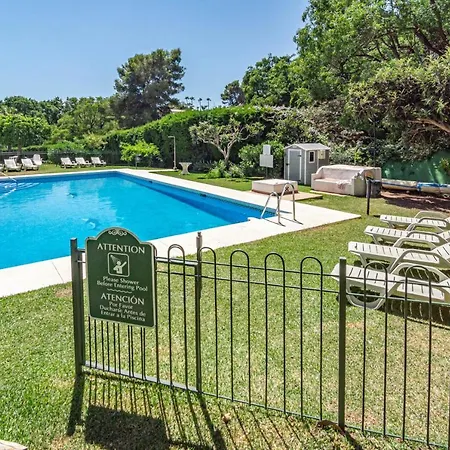Fully Renovated Scandinavian Style 2 Bed In The Heart Of Puerto Banus *