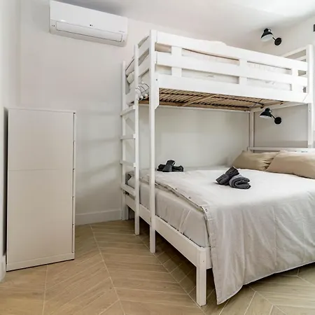 Fully Renovated Scandinavian Style 2 Bed In The Heart Of Puerto Banus Holiday home *