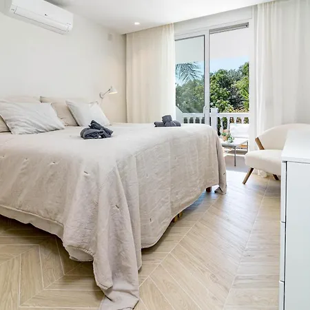 Holiday home Fully Renovated Scandinavian Style 2 Bed In The Heart Of Puerto Banus