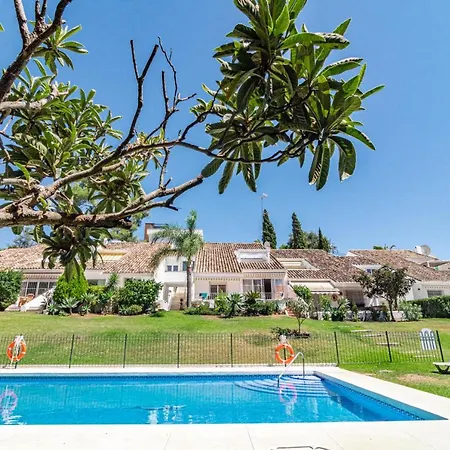 Fully Renovated Scandinavian Style 2 Bed In The Heart Of Puerto Banus *